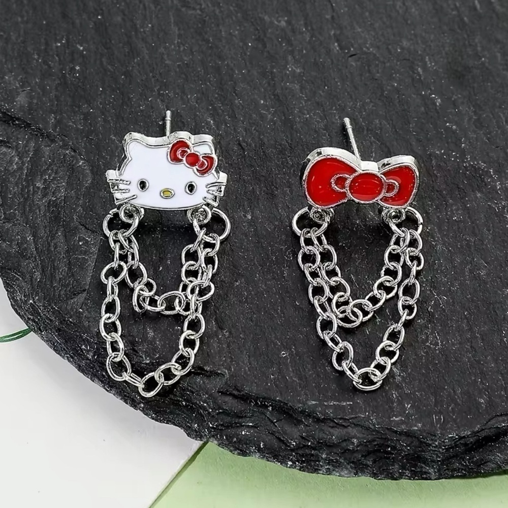 ⭐️NEW⭐️ Silver Hello Kitty Enameled Chain Drop Dangle Earrings Set